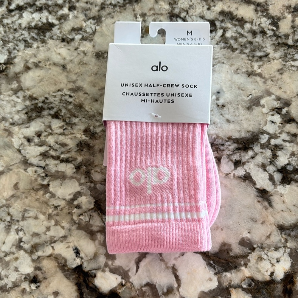 NEW Alo unisex half-crew pink socks